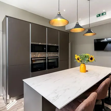 Springmill Gem Bradford (West Yorkshire)