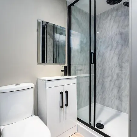 Springmill Gem * Bradford (West Yorkshire)