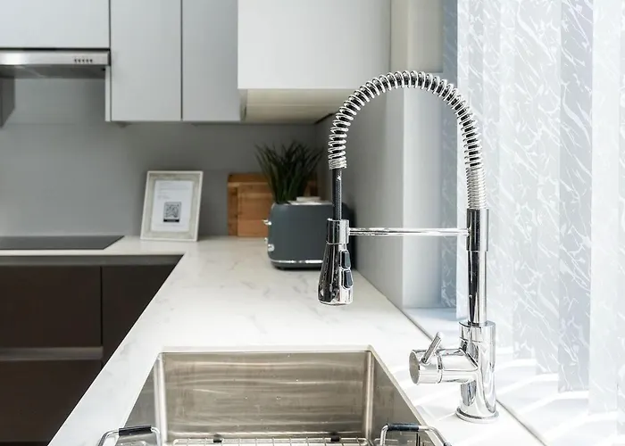 Springmill Gem * Bradford (West Yorkshire)